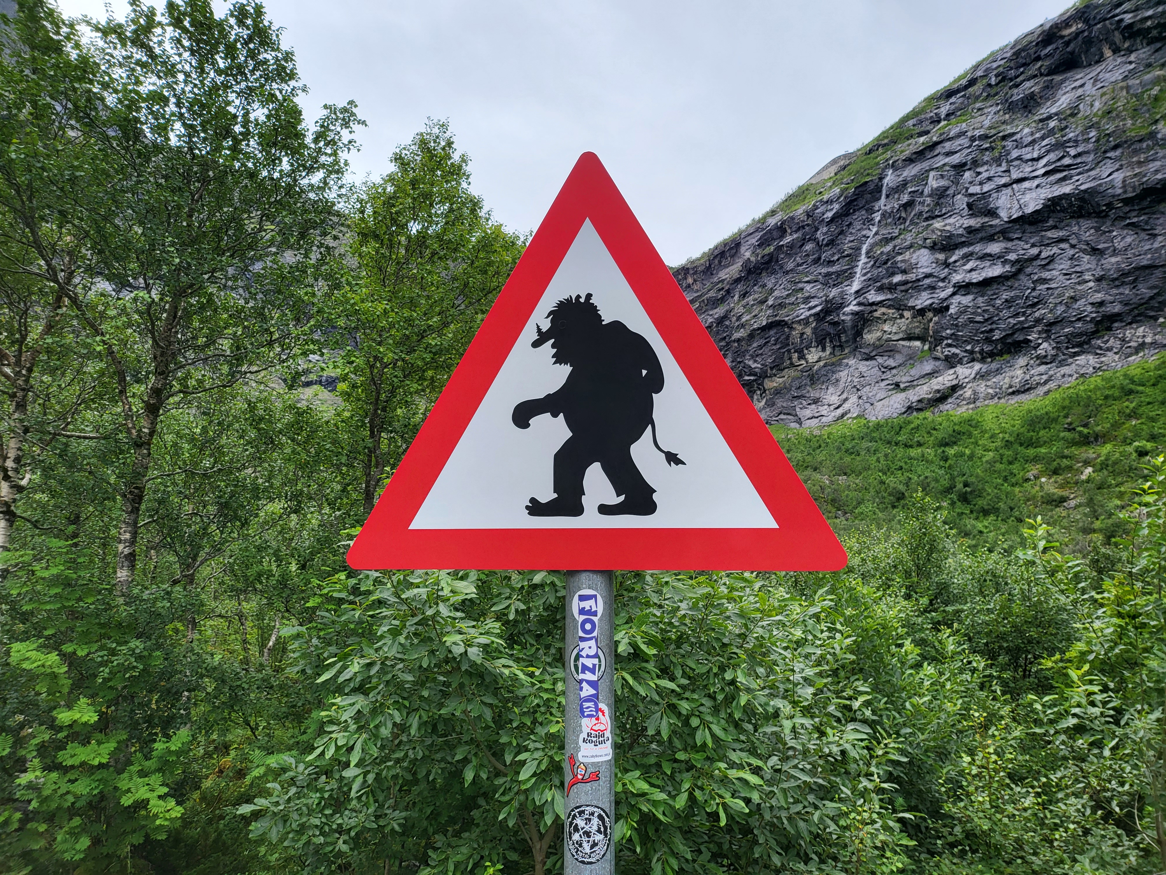 Warnung vor Trolls